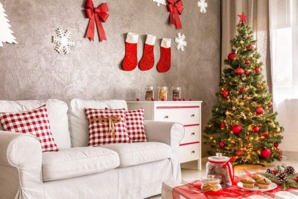 How to decorate an apartment for New Year 2024