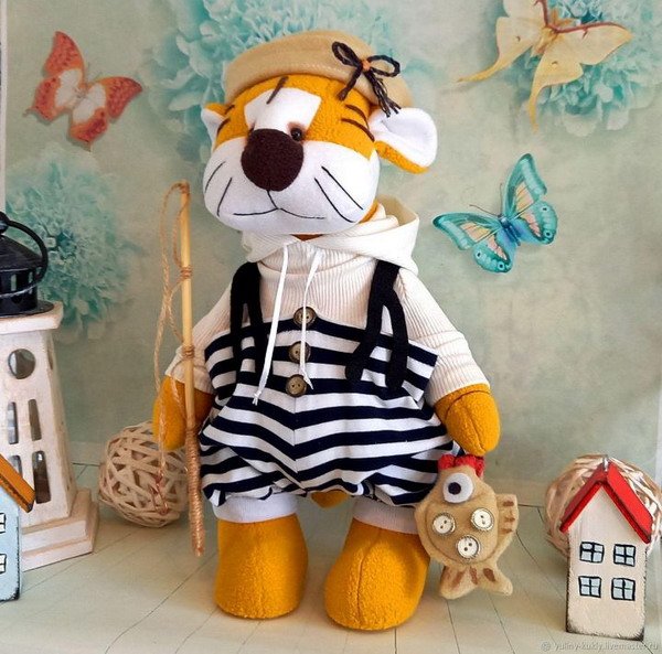 How to decorate an apartment for New Year 2024