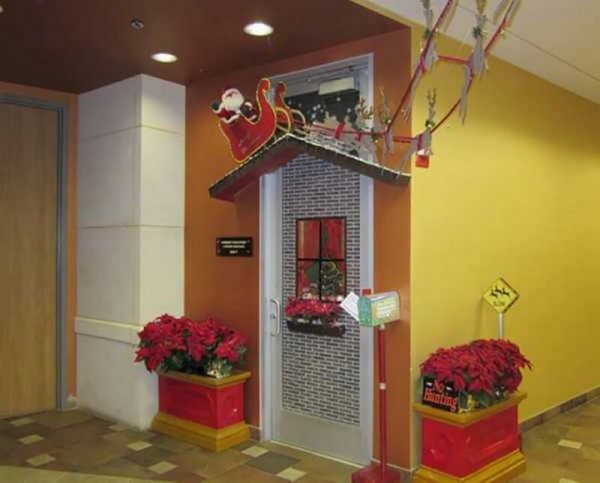 How to decorate an apartment for New Year 2024